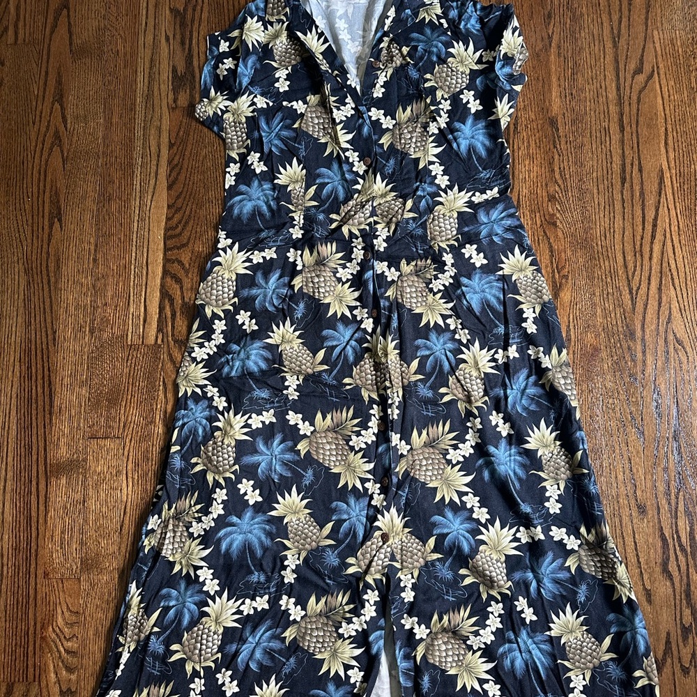 Hilo Hattie Hawaiian Original Blue and Cream dress